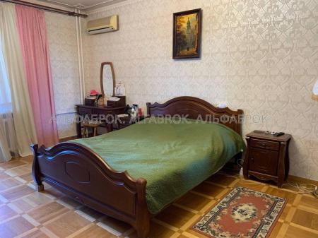 Продам 2-кімнатну квартиру