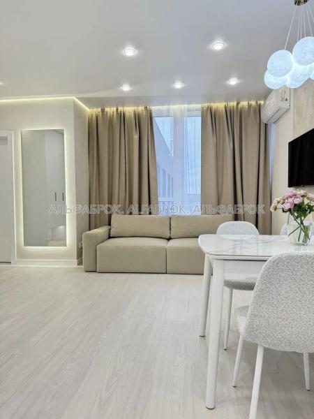 Продам 1-кімнатну квартиру, ЖК&nbsp;Варшавський&nbsp;Плюс