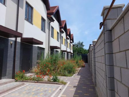 Продам 2-поверховий таунхаус