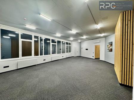 Здам офіс у багатоквартирному будинку