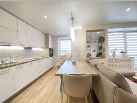 Продам 2-комнатную квартиру