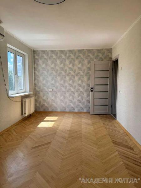 Продам 2-комнатную квартиру