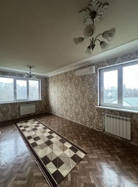 Продам 3-кімнатну квартиру