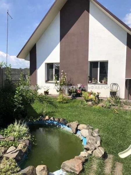Продам 2-поверховий будинок