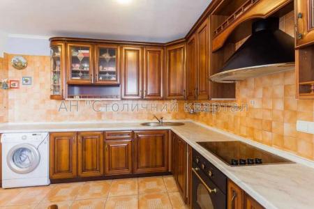 Продам 3-кімнатну квартиру