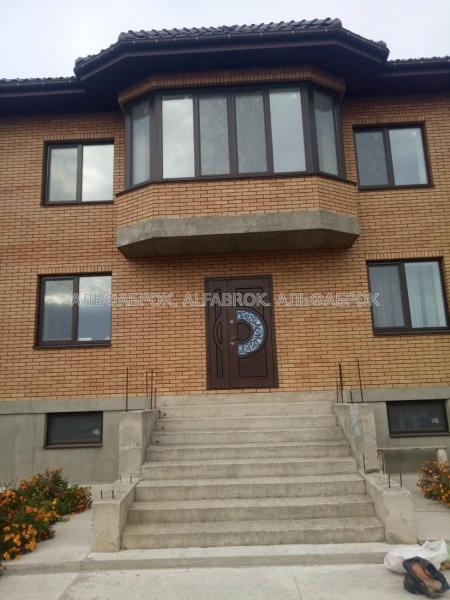 Продам 3-этажный дом