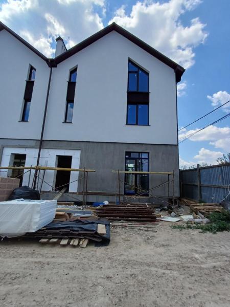 Продам 2-этажный таунхаус