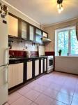 Продам 3-кімнатну квартиру, 71.90 м², радянський ремонт