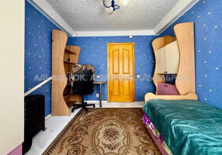 Продам 3-комнатную квартиру