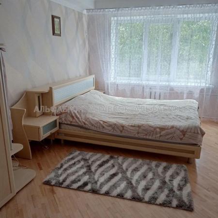 Продам 5-комнатную квартиру