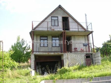 Продам 3-этажный дом