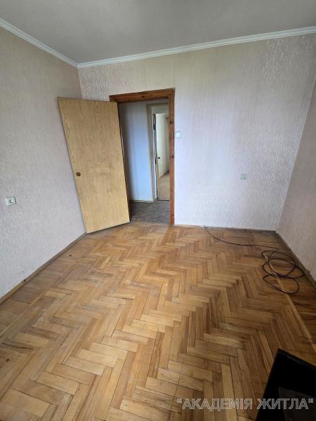 Продам 3-комнатную квартиру