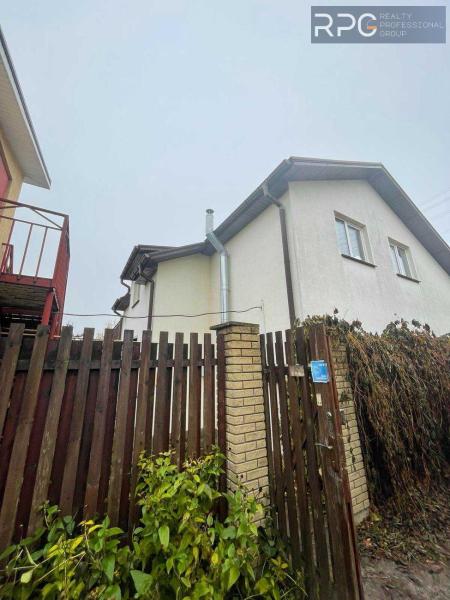 Продам 2-поверховий будинок