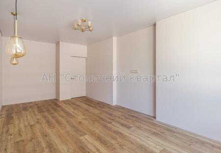 Продам 3-комнатную квартиру в новостройке