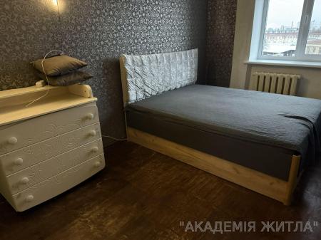 Продам 2-комнатную квартиру