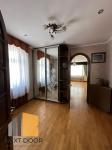 Продам 2-кімнатну квартиру, 70.80 м², капітальний ремонт