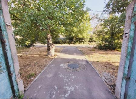 Продам 2-этажный дом