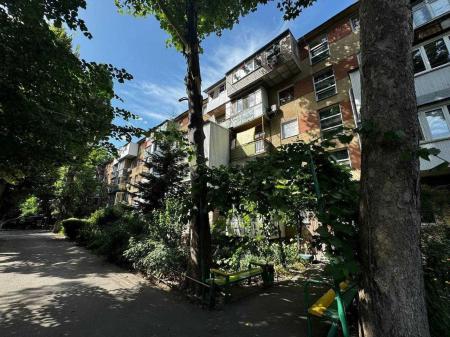 Продам 2-комнатную квартиру