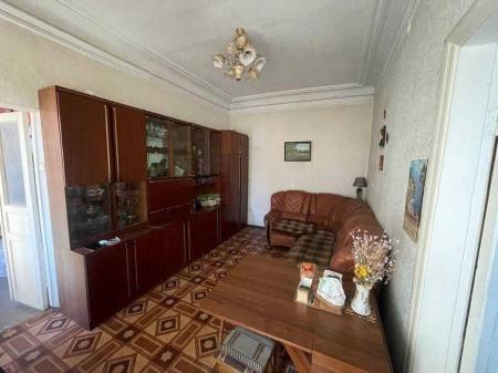 Продам 2-кімнатну квартиру
