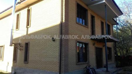 Продам 2-этажный дом