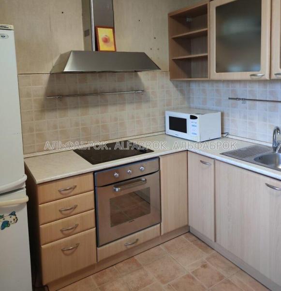 Продам 2-кімнатну квартиру