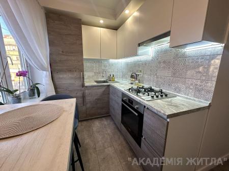 Продам 3-комнатную квартиру