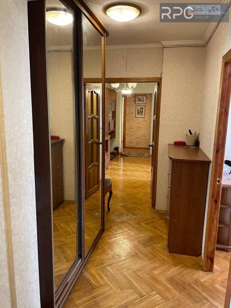 Продам 3-кімнатну квартиру