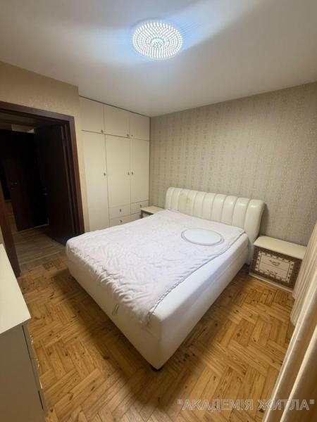 Продам 3-комнатную квартиру