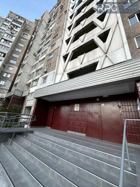 Продам 3-кімнатну квартиру