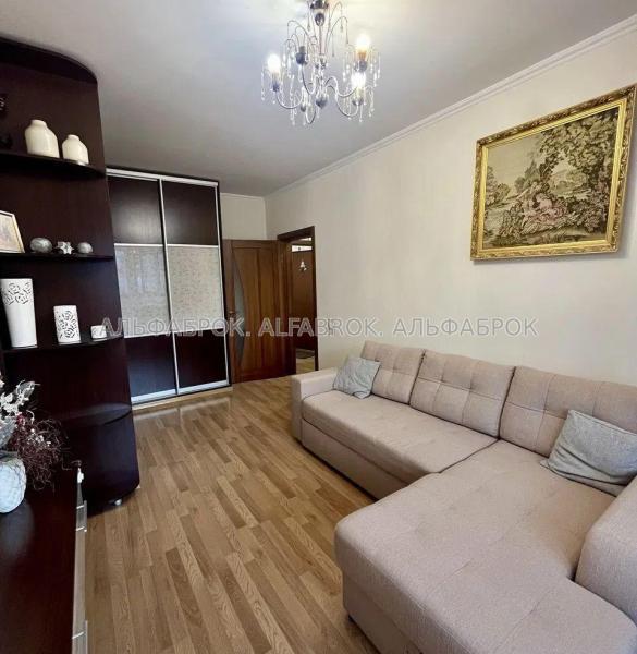 Продам 1-комнатную квартиру