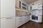 Продам 2-кімнатну квартиру, 67 м², євроремонт