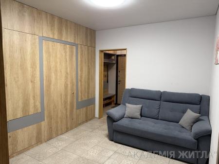 Сдам 4-комнатную квартиру в новостройке