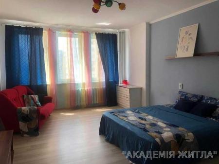 Сдам 3-комнатную квартиру в новостройке