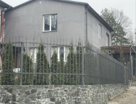 Продам 2-этажный дом