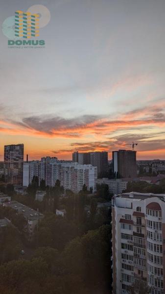 Продам 2-кімнатну квартиру