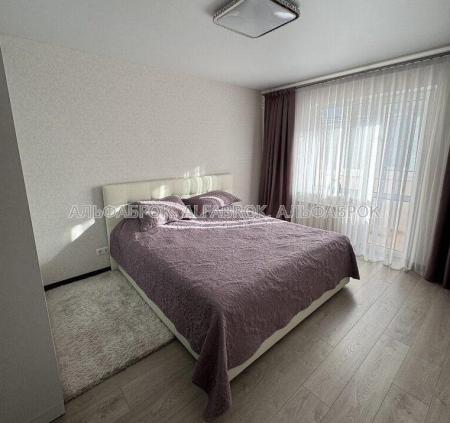 Продам 3-комнатную квартиру