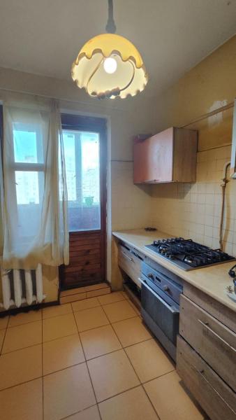 Продам 3-кімнатну квартиру