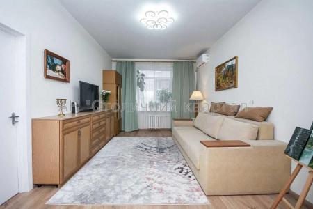 Продам 3-кімнатну квартиру