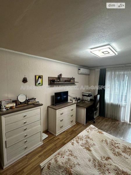 Продам 1-кімнатну квартиру