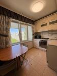 Продам 3-кімнатну квартиру, 61 м², частковий ремонт