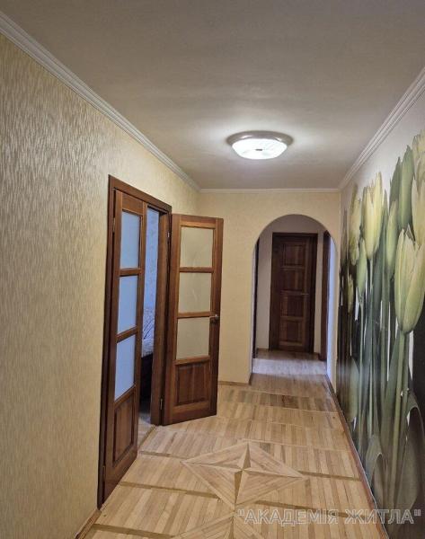 Продам 3-комнатную квартиру