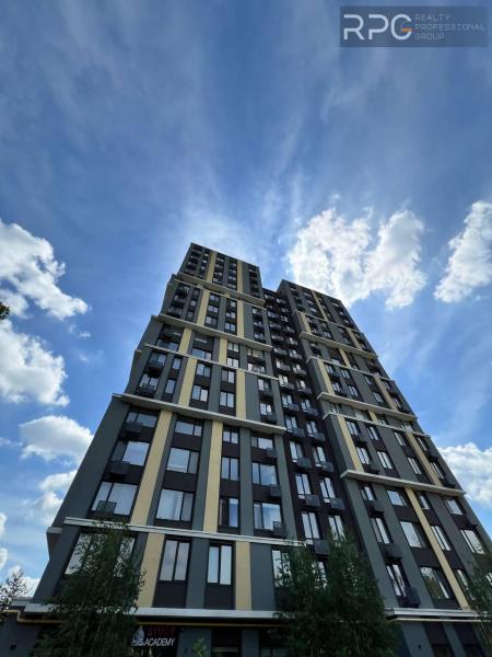 Продам 3-кімнатну квартиру, ЖК One House