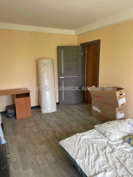 Продам 2-комнатную квартиру