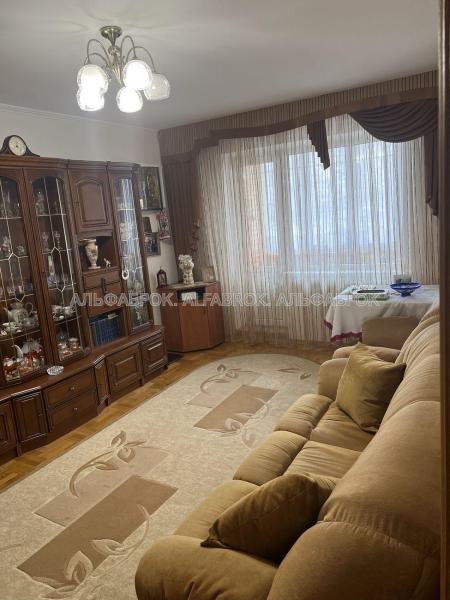 Продам 2-кімнатну квартиру