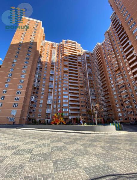 Продам 3-кімнатну квартиру, ЖК «Дмитрієвський 3»