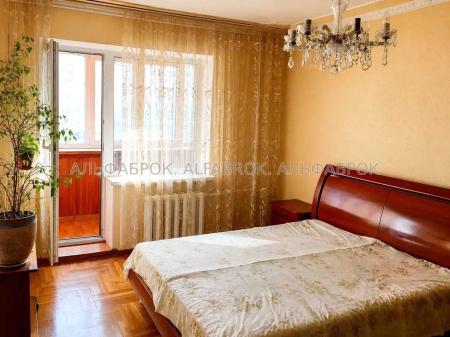Продам 3-кімнатну квартиру