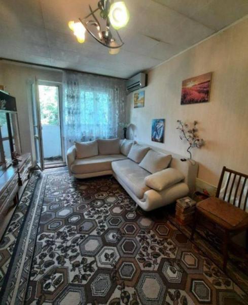 Продам 2-кімнатну квартиру