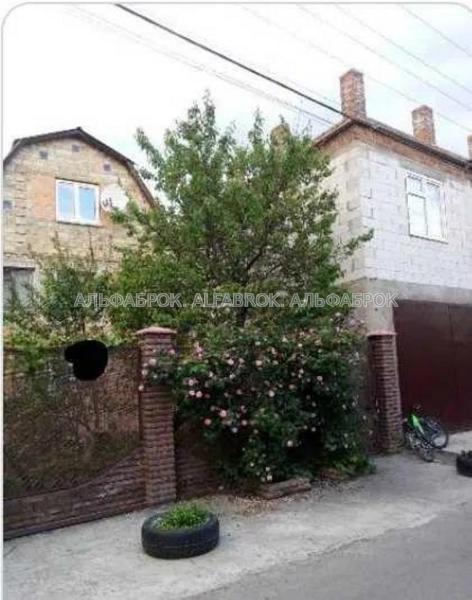 Продам 2-этажный дом