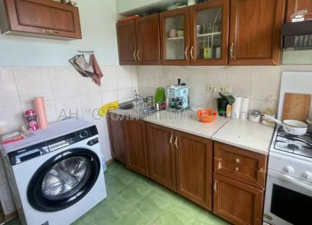 Продам 3-кімнатну квартиру