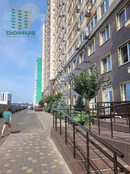 Продам 2-кімнатну квартиру, ЖК «53 Перлина»